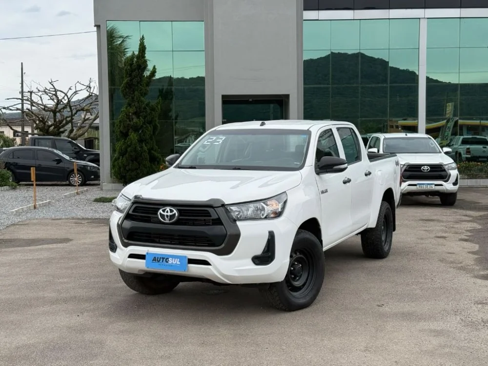Toyota Hilux CD 4x4 2.8 Diesel Mec.