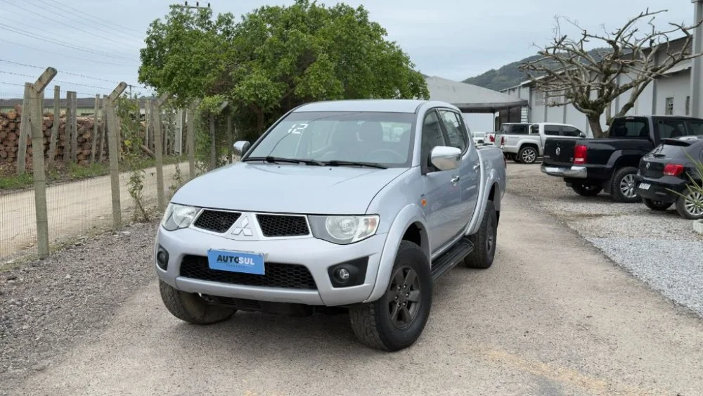 Mitsubishi L200 Triton HPE 3.2 CD TB Int.Diesel Aut